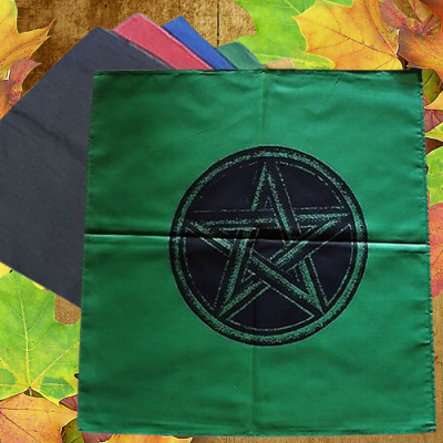 Tessuto d'altare con pentagramma nero Verde