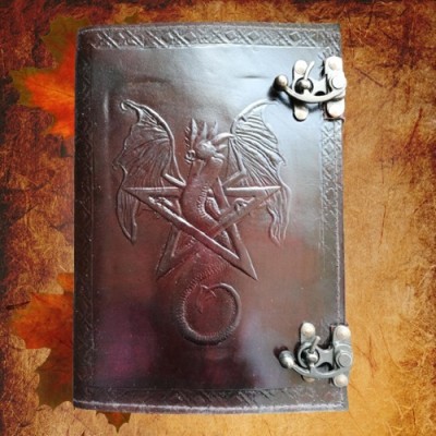 Libro delle Ombre Pentagram Drago con rivestimento in pelle con raccordi in ottone