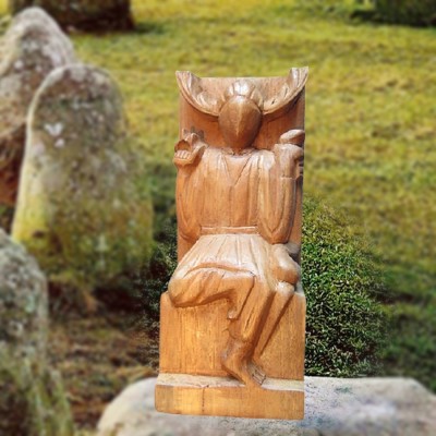 Figure d'autel dieu cornu en bois