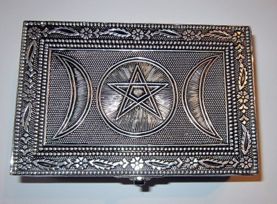 Kästchen Pentagramm mit Triple Moon, Metall