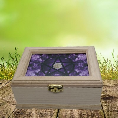 Wooden box full moon pentagram