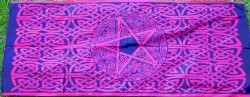 Cloth with Celtic patterns and pentagram Red