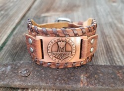 Leather bracelet with Thor's hammer in a rune circle
