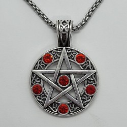 Collana con pentagramma e pietre rosso sangue