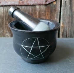 Mörser aus Speckstein mit Pentagramm