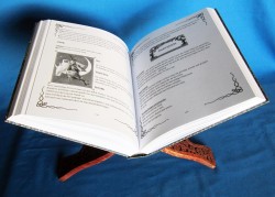 Stand de livre en bois avec Triple lune