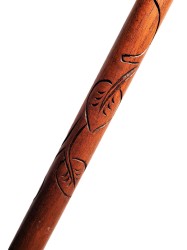 Bâton avec pentagramme et veine de lierre