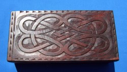 Box Celtic large