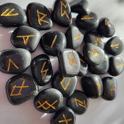Runenset aus Onyx